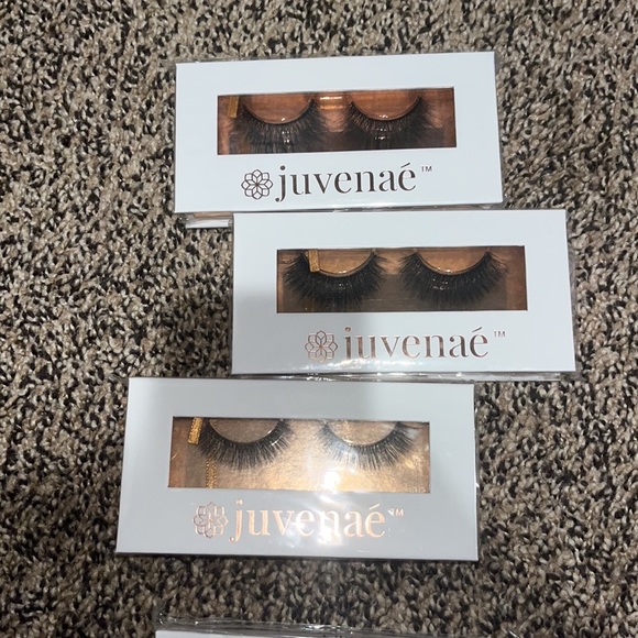 Juvenae lashes - Picture 2 of 2